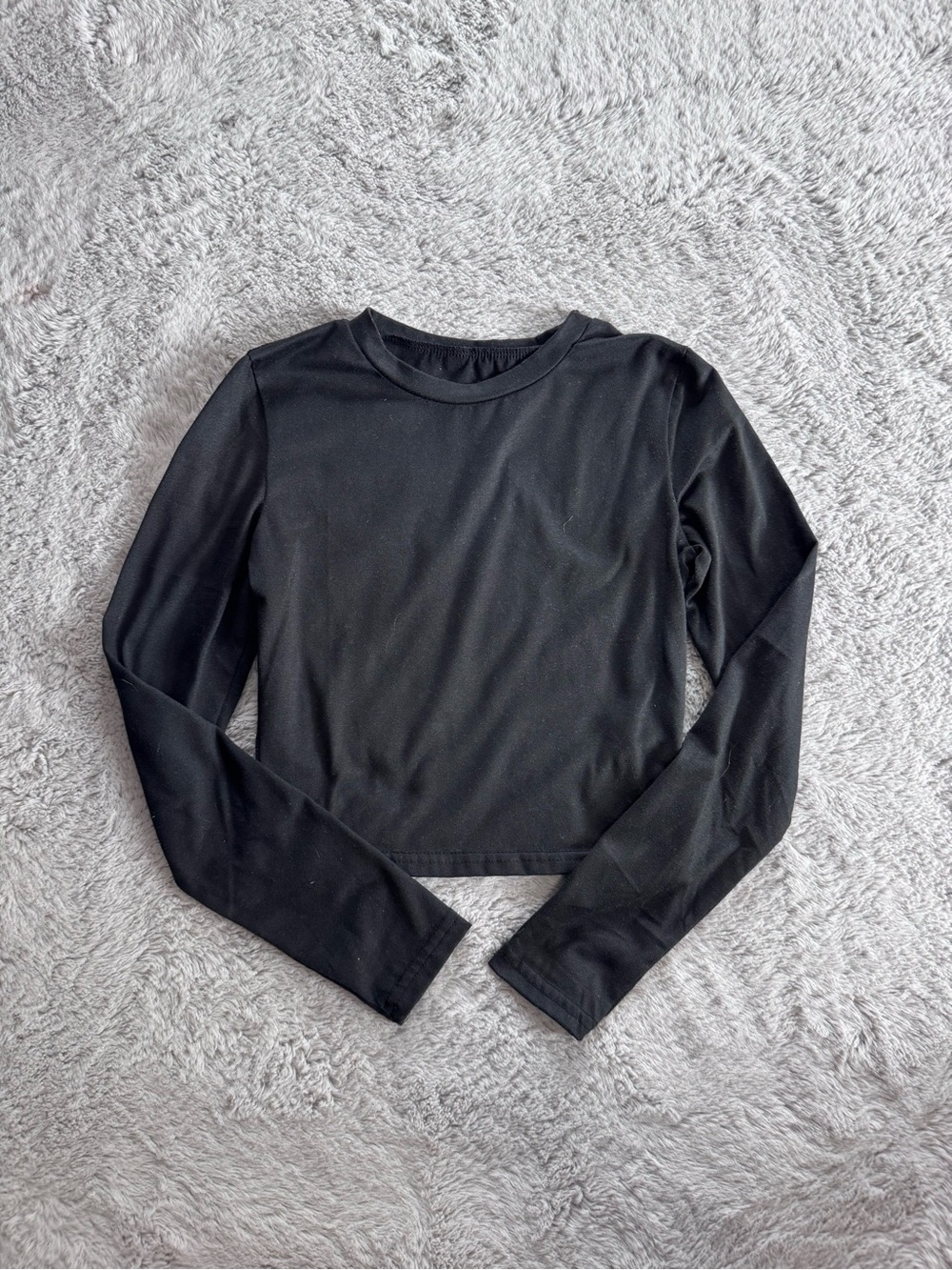 SHEIN Black Long Sleeve Crop Top